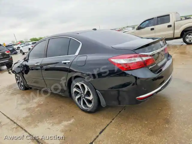 2017 Honda Accord 1HGCR2F95HA117102 — Copart auction photo 2