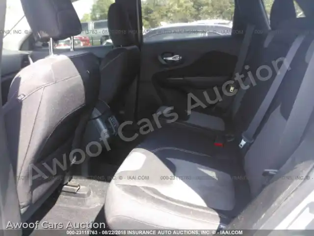 2016 Jeep Cherokee 1C4PJLAB8GW137210 — photo 8 de la vente Iaai