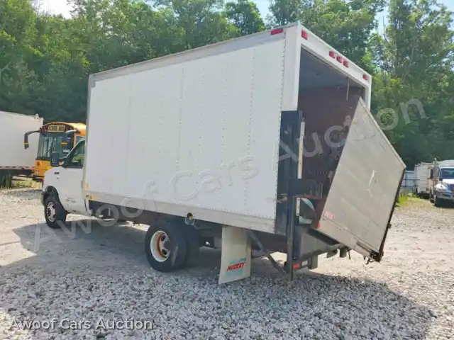 2011 Ford Econoline 1FDXE4FL6BDA31964 — Copart auction photo 2