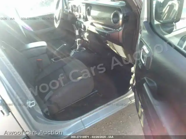 2019 Jeep Wrangler Unlimited 1C4HJXDN5KW638016 — hoton gwanjo Iaai na 5