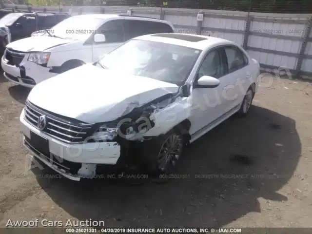 2016 Volkswagen Passat 1VWBT7A31GC012486 — Iaai auction photo 2