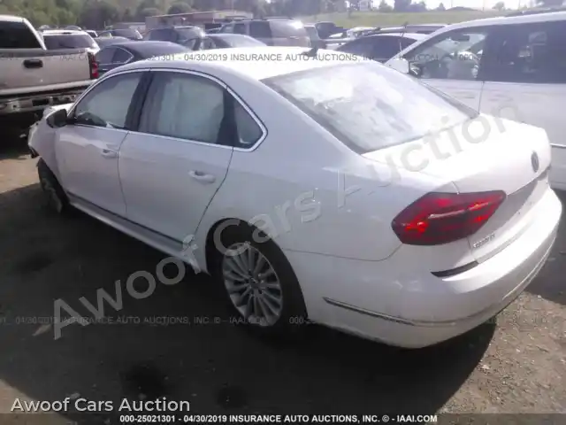 2016 Volkswagen Passat 1VWBT7A31GC012486 — Iaai auction photo 3