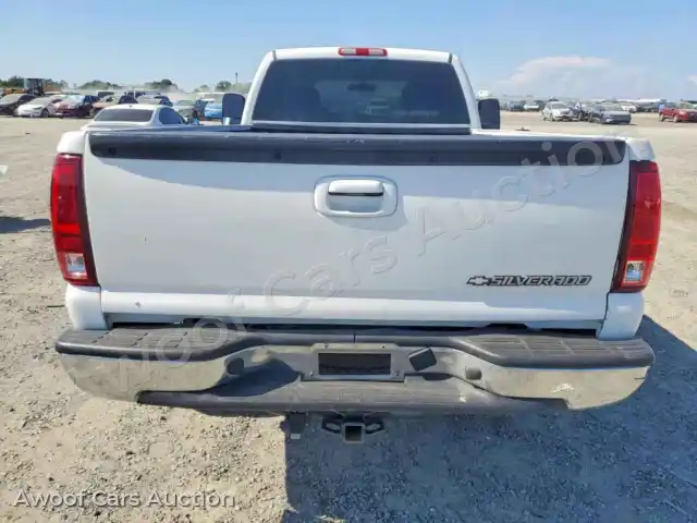 2002 Chevrolet Silverado 1GBHC24U32Z243095 — Copart auction photo 6