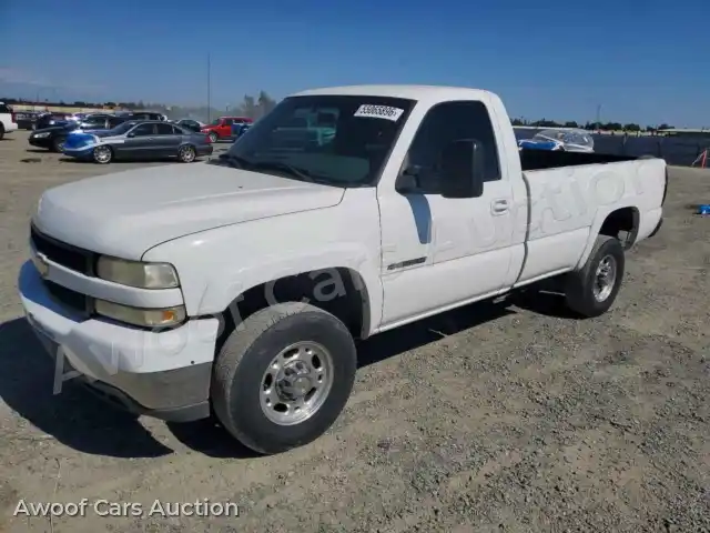 2002 Chevrolet Silverado 1GBHC24U32Z243095 — Copart auction photo 1