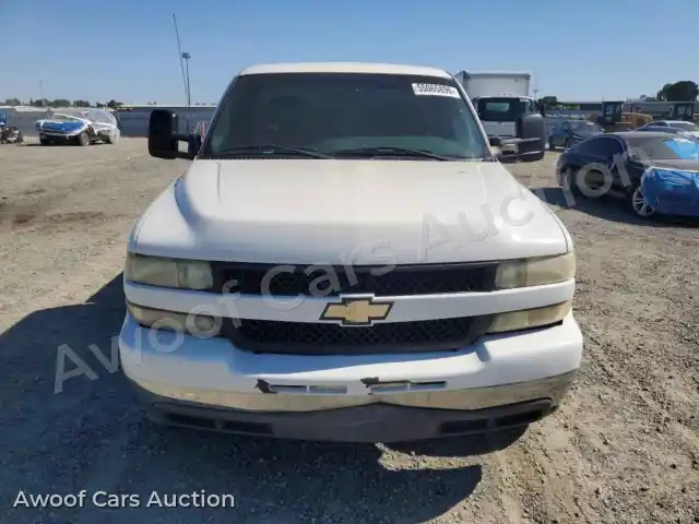 2002 Chevrolet Silverado 1GBHC24U32Z243095 — Copart auction photo 5