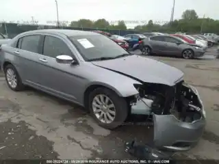 2013 Chrysler 200