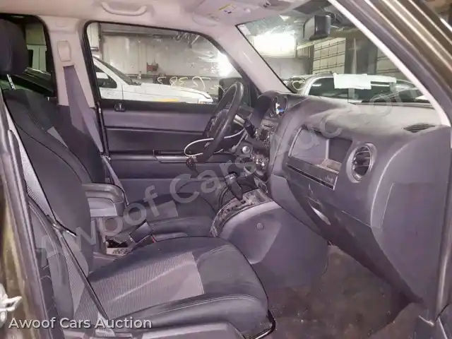 2016 Jeep Patriot Sport 1C4NJRBB8GD581675 — photo 5 de la vente Copart