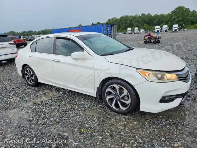 2017 Honda Accord 1HGCR2F86HA064269 — photo 4 de la vente Copart
