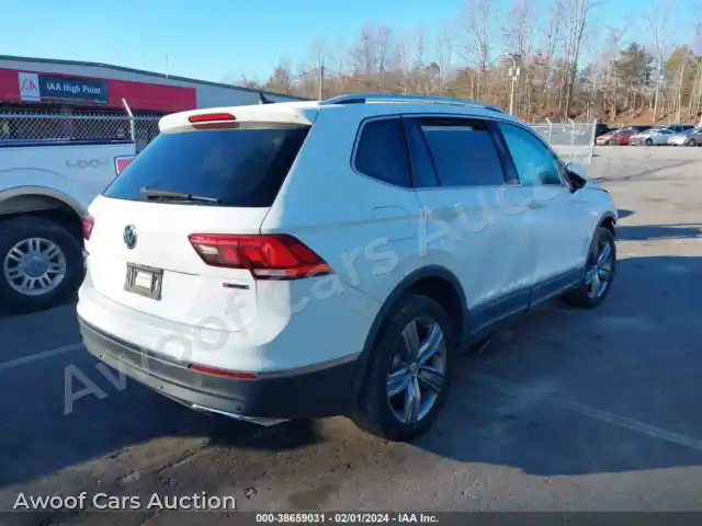 2020 Volkswagen Tiguan 3VV2B7AX2LM120084 — Iaai auction photo 4