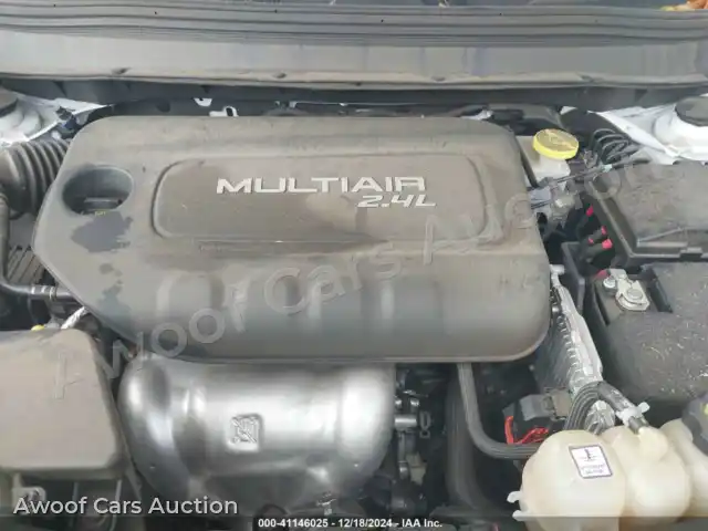 2019 Jeep Cherokee 1C4PJLLB6KD146294 — Iaai auction photo 10