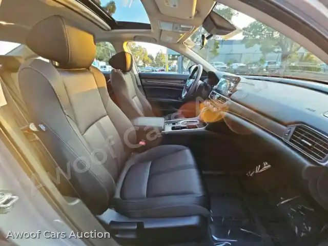 2018 Honda Accord 1HGCV3F46JA010684 — photo 8 de la vente Manheim