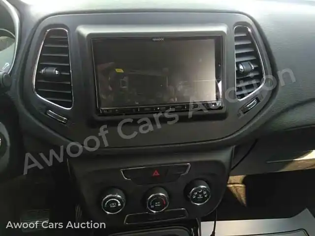 2018 Jeep Compass 3C4NJCBB6JT471450 — photo 8 de la vente Manheim