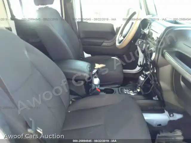 2017 Jeep Wrangler Unlimited 1C4BJWDGXHL649721 — photo 5 de la vente Iaai