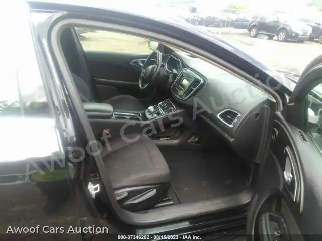 2015 Chrysler 200 1C3CCCAB0FN677961 — Iaai auction photo 5