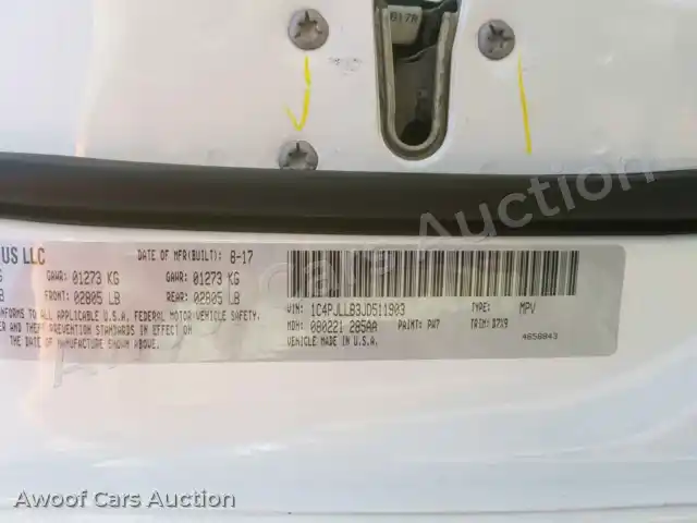 2018 Jeep Cherokee 1C4PJLLB3JD511903 — photo 10 de la vente Copart