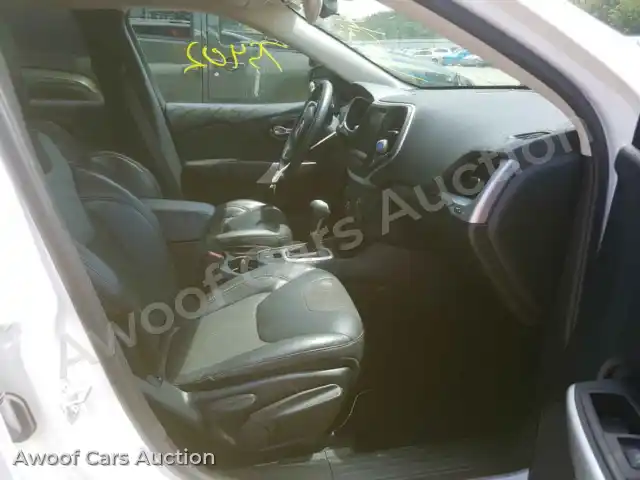 2018 Jeep Cherokee 1C4PJLLB3JD511903 — photo 5 de la vente Copart