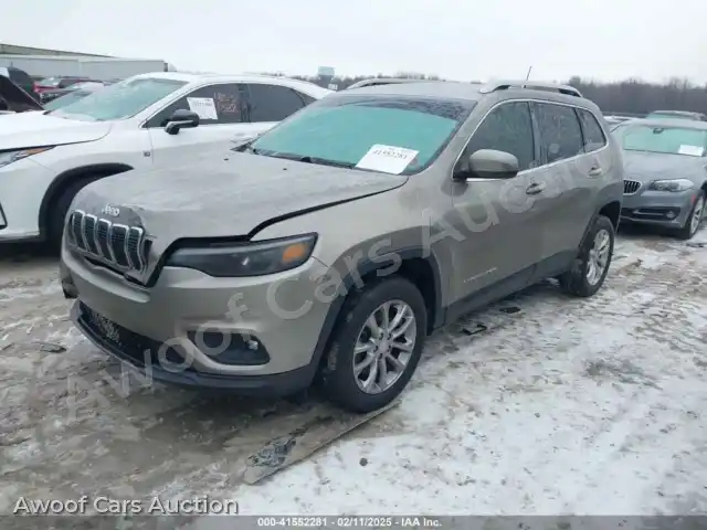 2019 Jeep Cherokee 1C4PJLCB8KD327123 — Iaai auction photo 2