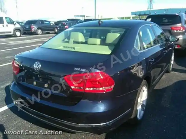 2014 Volkswagen Passat 1VWBN7A31EC034253 — Manheim auction photo 2